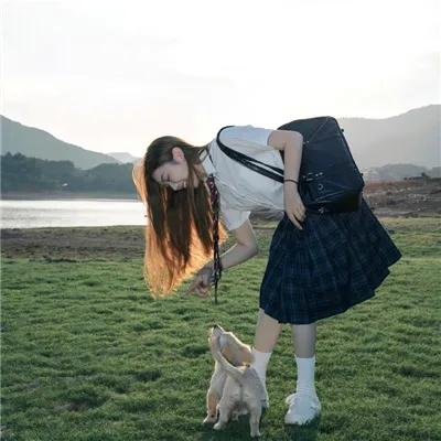 局外人:穷街陋巷